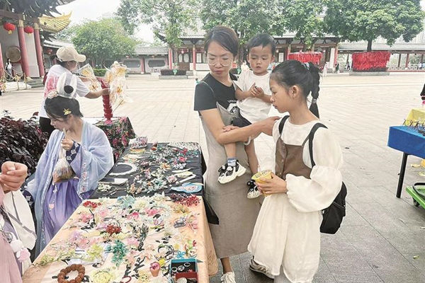 柳州文庙开展传统文化集市活动