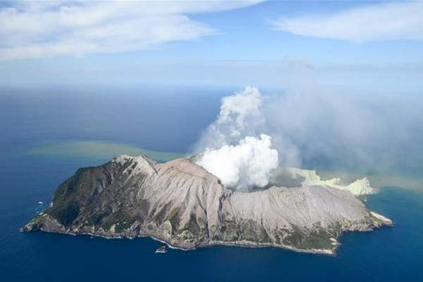富士山真的冒烟了吗 富士山真的冒烟了吗